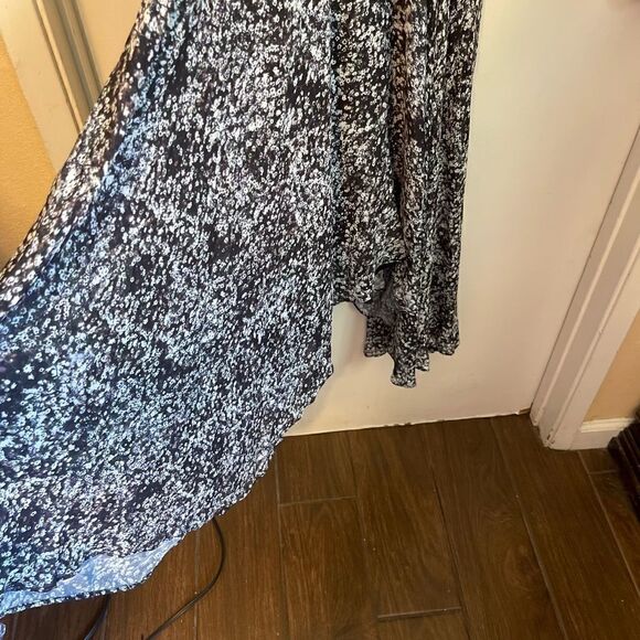 PARKER Floral Flowy High Low Hem Sleeveless Maxi Dress in Filaree Color .Size L - Picture 12 of 16